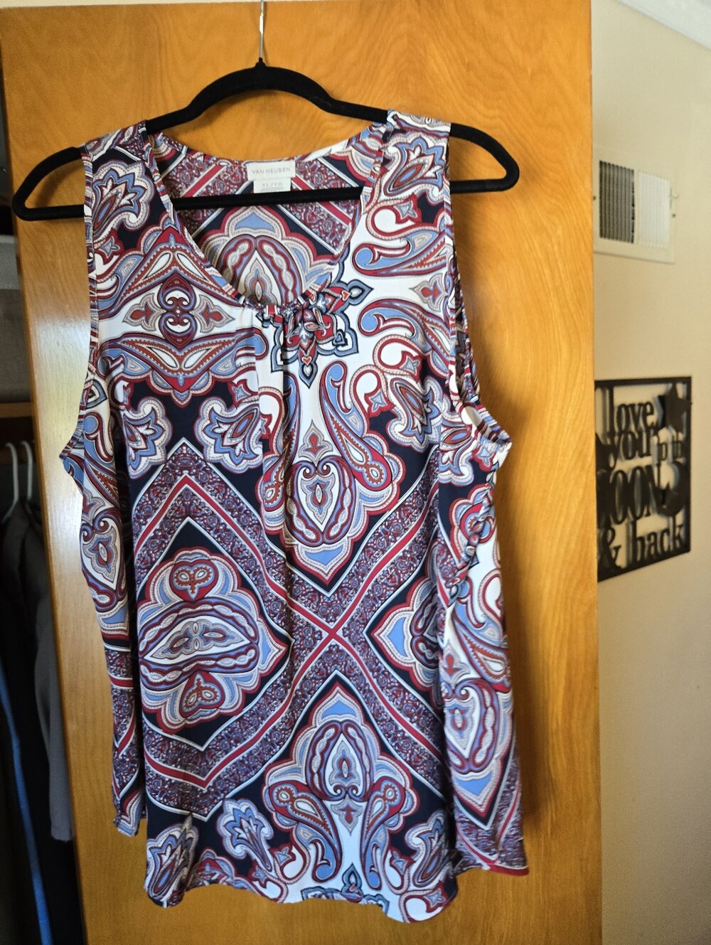Multi Color Sleeveless Top - Picture 1 of 2